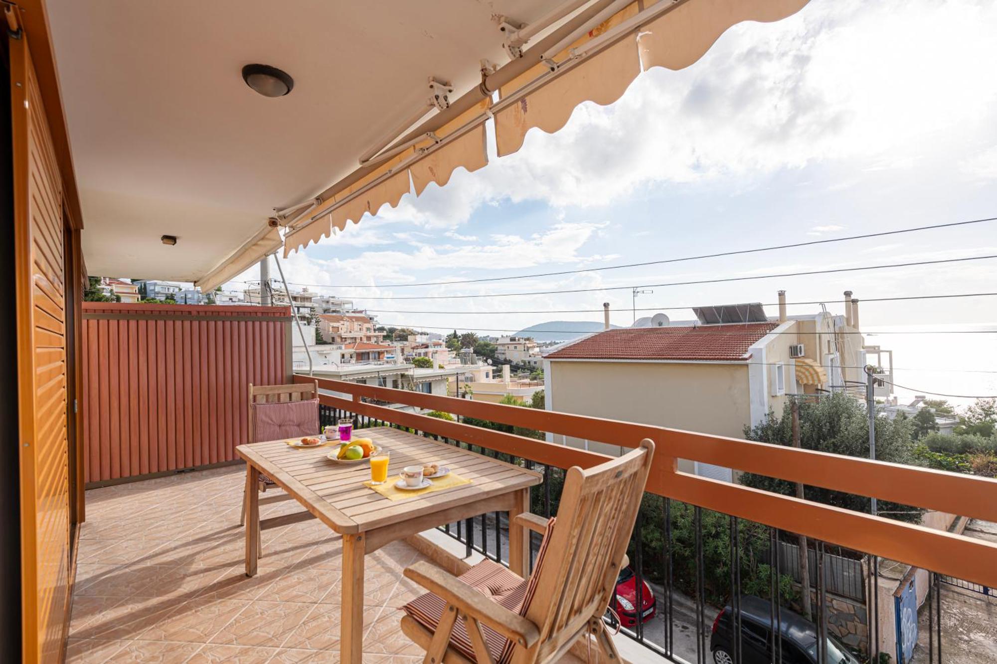 Seaside Escape 100M To The Beach With Stunning View Apartment Saronida