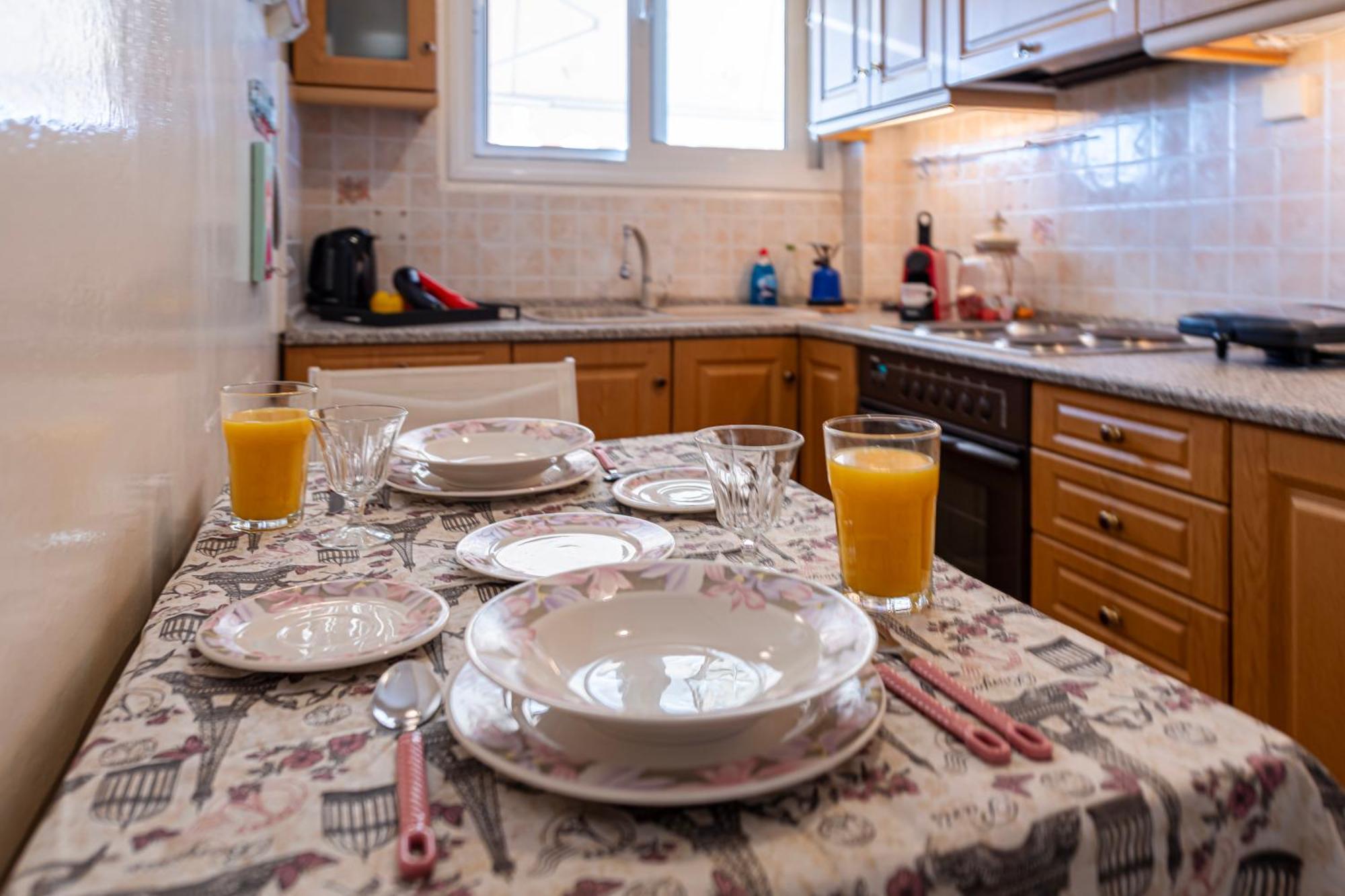 Seaside Escape 100M To The Beach With Stunning View Apartment *